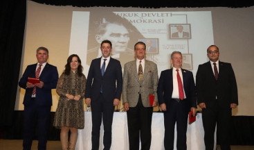 Hukuk Devleti Ve Demokrasi Konferansı İlgiyle izlendi