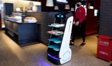 Güney Kore’de garson robotlar istihdam sorununa yol açtı