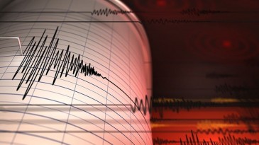 SON DAKİKA: İzmir açıklarında 3.9’luk deprem