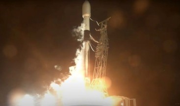 SpaceX  21 yeni Starlink uydusunu yörüngeye fırlattı