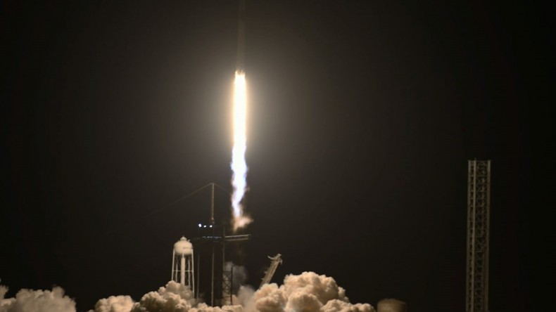 SpaceX, Uluslararası Uzay İstasyonu’na 4 astronot gönderdi