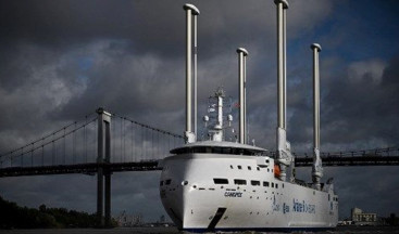 Rüzgar gücüyle çalışan kargo gemisi Canopée: Avrupa’nın en büyük roketini taşıyor