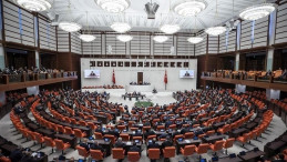 Çalışma hayatıyla ilgili düzenlemeler komisyonda kabul edildi