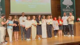 BANDIRMA TEMA SORUMLUSU ESİN EKŞİ’YE “UMUT YEŞERTENLER” ÖDÜLÜ