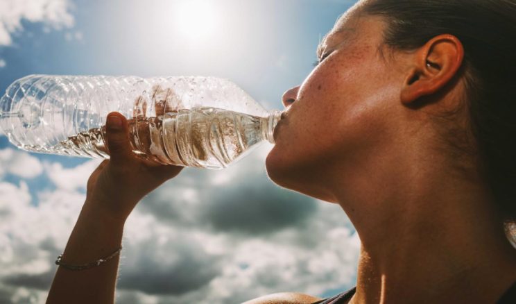 Az su içmek hangi hastalıklara yol açıyor? İşte susuzluğun vücuda zararları…